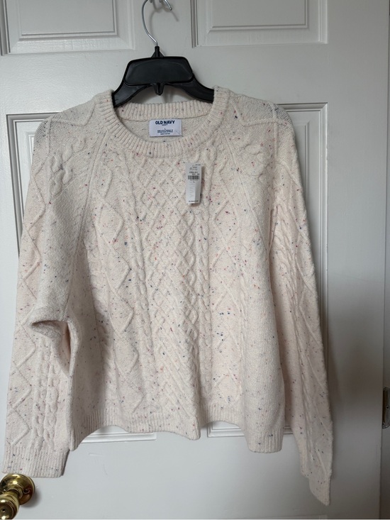 Old Navy Sweaters - NWT Old Navy Cream Cable-Knit Sweater with Multicolor Speckle Sz large